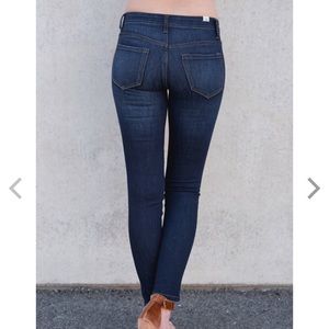 Dark wash Kancan skinny jeans size 11